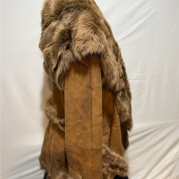 Anne Klein Tan Teddy Jacket with Faux Fur Trim - Picture 4 of 8